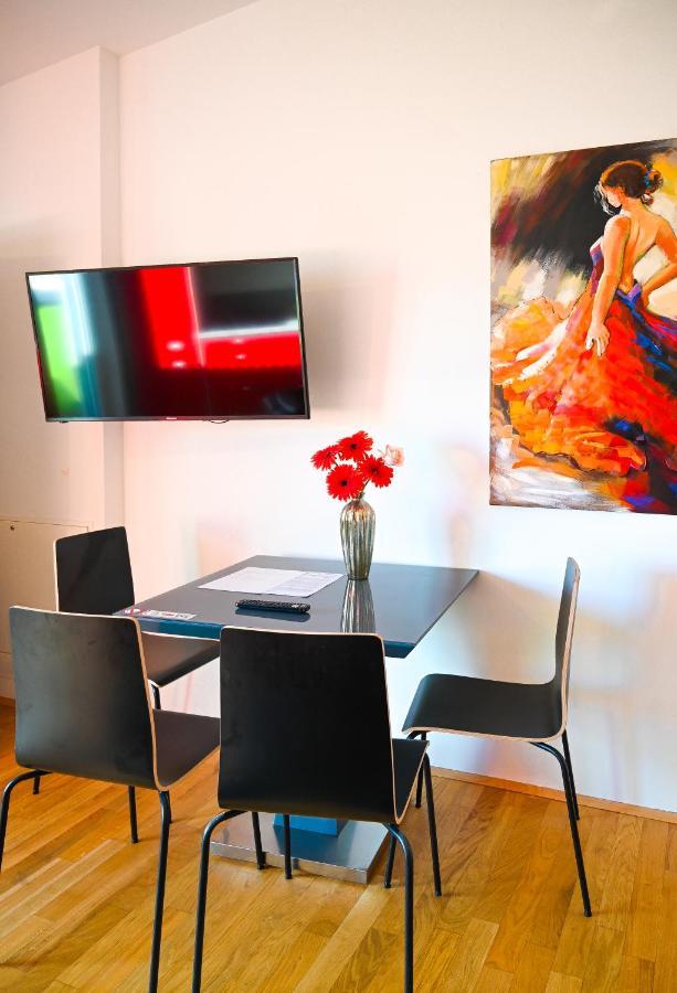 Modern Suite Naschmarkt Viena Exterior foto